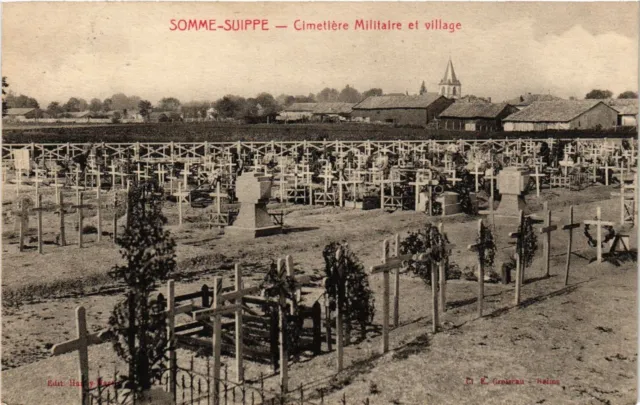 CPA Militaire, Somme-Suippe - Cimetiere Militaire et village (278835)