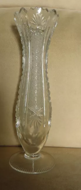 Alte Vase, Kristallglas schöner Schliff, Sterne Höhe ca 19 cm Top-Zustand