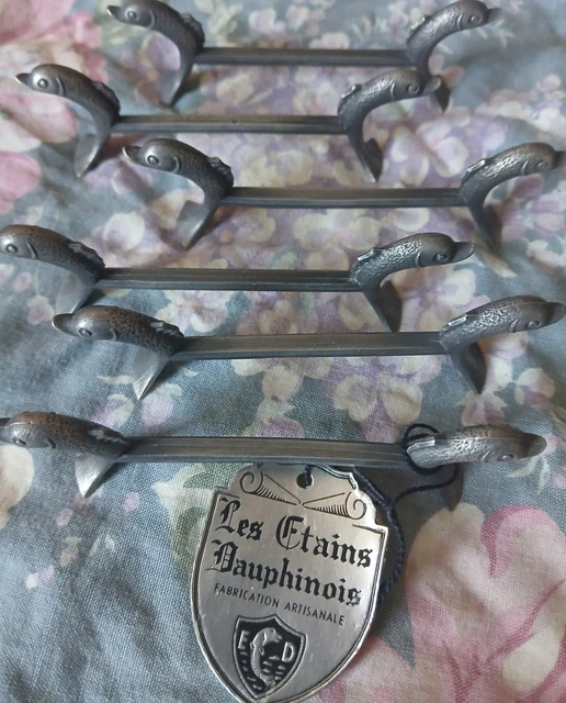 Anciens 7 Porte-Couteaux En Etain Fin Depose Le Chatel