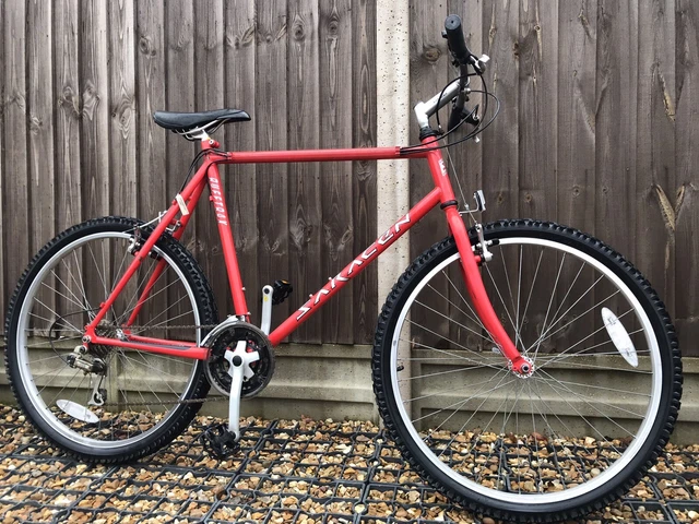 Vintage Retro Saracen Rufftrax Mountain Bike 23” Frame 26” Wheels