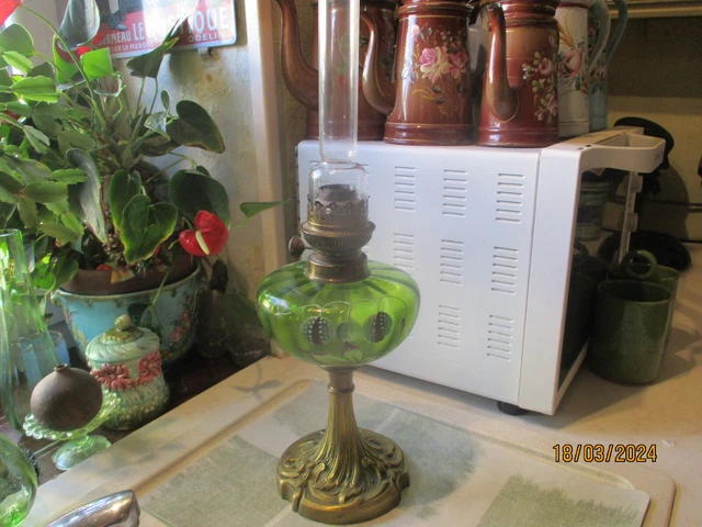 LAMPE A PETROLE ANCIENNE EMAILLEE EN BRONZE 19e/COLLECTION EUR 150,00