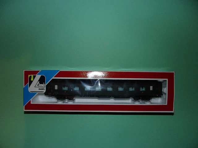 1 VOITURE DEV AO 2EME CLASSE U59 B9 EXA9, LIVREE VERTE/GRISE, LOGO