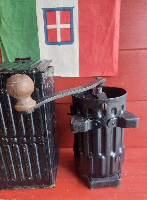 Moulin à Café Militaire WW1 Rare - Modèle Macina De Camp Régiment Armée 1905