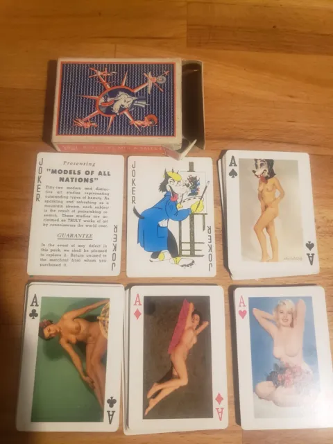Cartes de jeu érotiques 2 Decks / 54 Sexy Cards / Beautiful Parisian Girls  Artistiquement in the Nude /Made in France -  France
