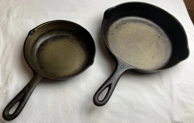 Pair of cast iron skillets: Wagnerware Sidney O 1056H, unbranded #3