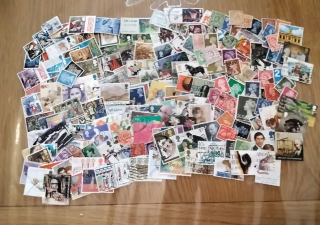 Small Collection of 200 Asst. Mixed GB Stamps, Used, All Different, See Listing,