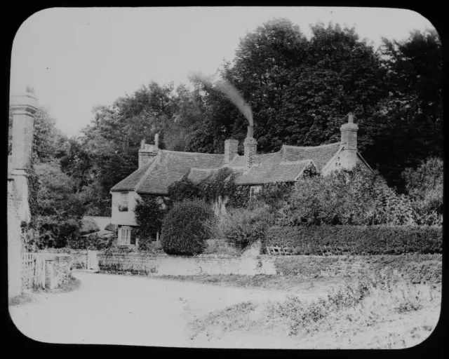 ANTIQUE Magic Lantern Slide SMALL GROUP OF COTTAGES C1890 VICTORIAN PHOTO