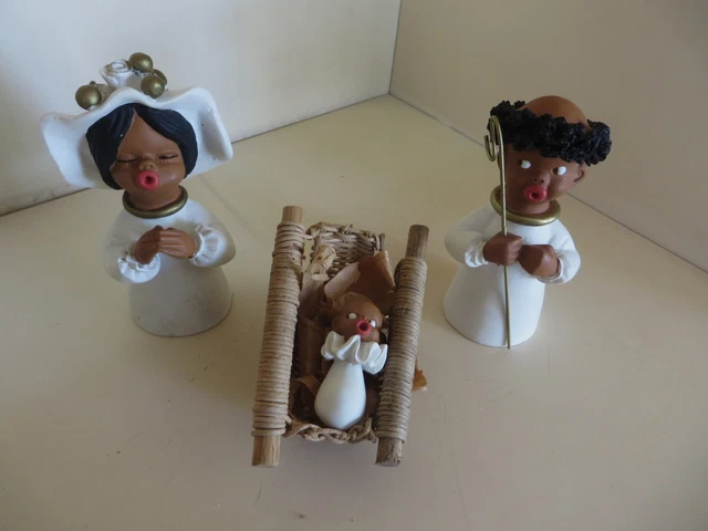 ANCIEN ENFANT JÉSUS EN CIRE DANS son berceau de bois et de paille EUR