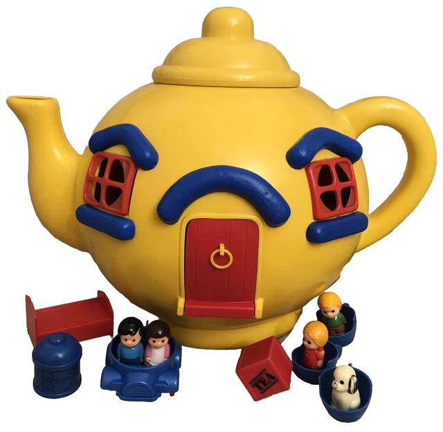BLUEBIRD THE BIG Yellow Teapot Toy 1981 And Toy Accessories. £95.00