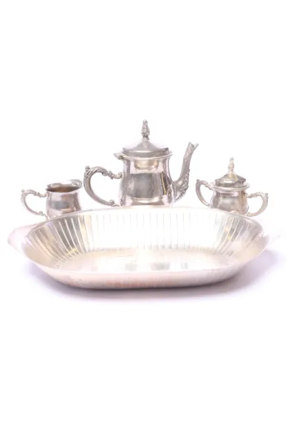 Servizio da tè in 4 pezzi senza marchio effetto argento