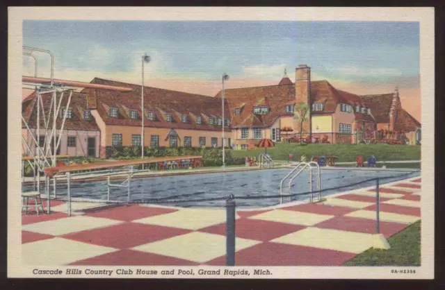 Postcard GRAND RAPIDS Michigan/MI  Golf Country Club & Swimming Pool view 1930's