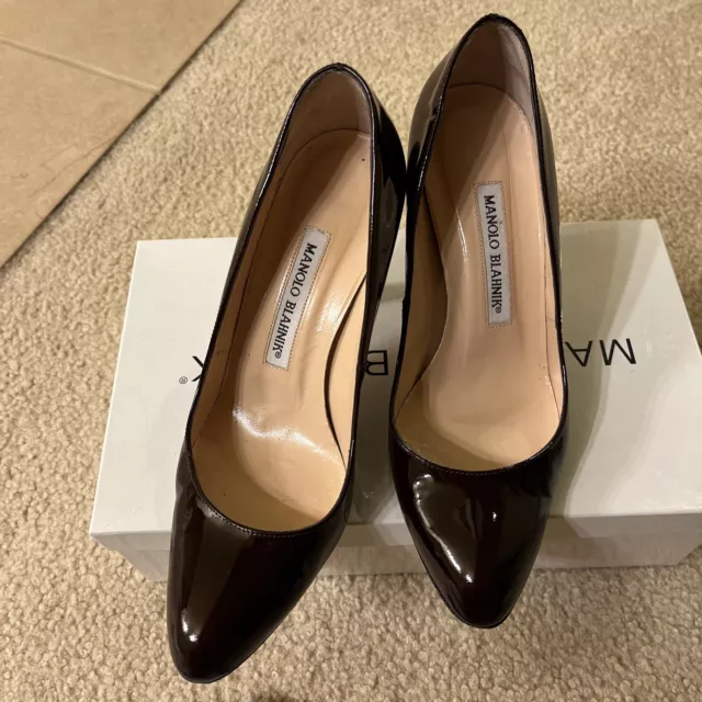 Manolo Blahnik Foka Pump Size 35.5 2