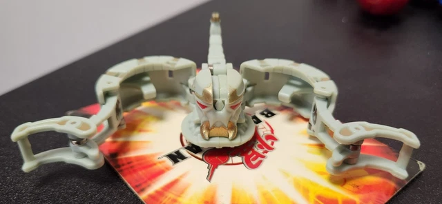 BAKUGAN STUG GRAY Haos (Battle Damaged) New Vestroia 590G Battle