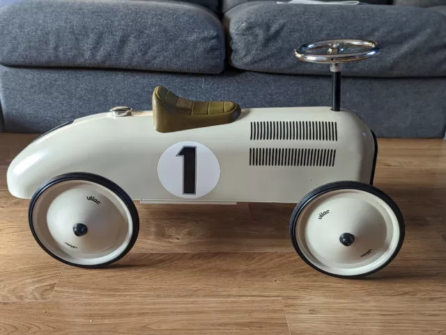 White company ride 2025 on car