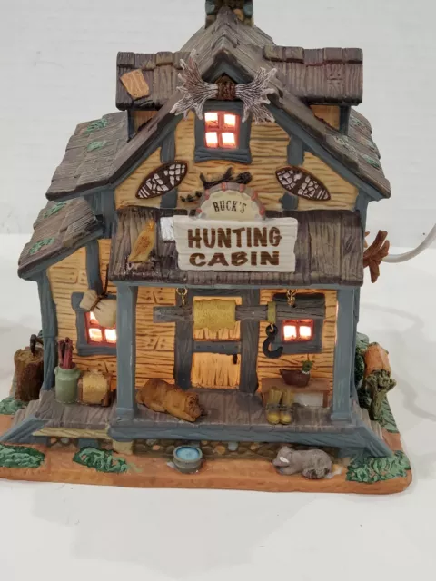 Lemax 2007 - Village Collection - Buck's Hunting Cabin