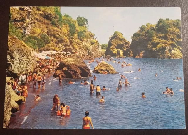 Ischia (Napoli) spiaggia di cartaromana e scogli sant'anna