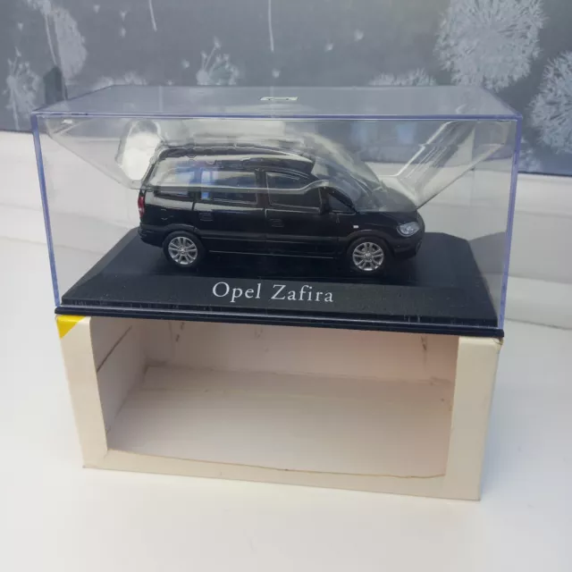 Minichamps OPEL Zafira A BLACK Diecast MODEL VAUXHALL 1:43 In DEALER BOX