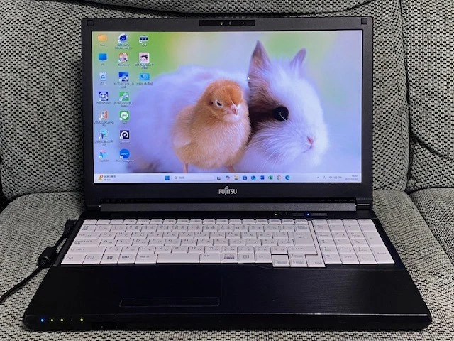 富士通 LIFEBOOK A5510/EX i3 10110U 8gb 256 81+KjBXSK8L._UF1000,1000_QL80_.jpg