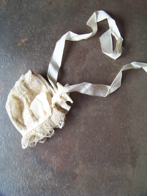 COIFFE POUPÉE ANCIENNE tête porcelaine EUR 8,00 - FR