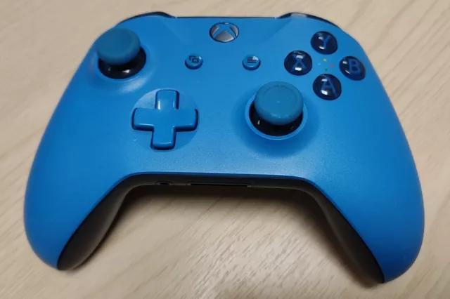 Genuine Microsoft Xbox One S Wireless Controller. Blue. Model 1708. USED