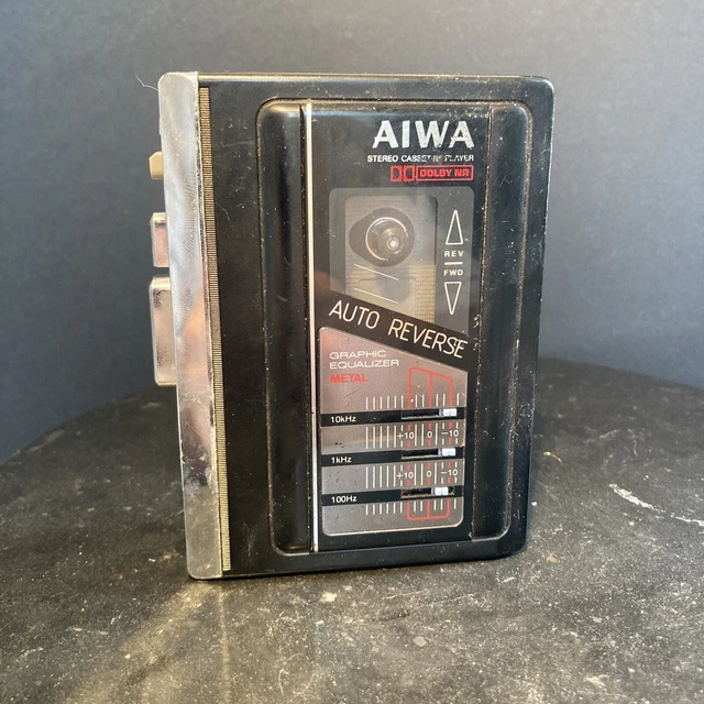 Aiwa Walkman / Slimline Personal Cassette Player France