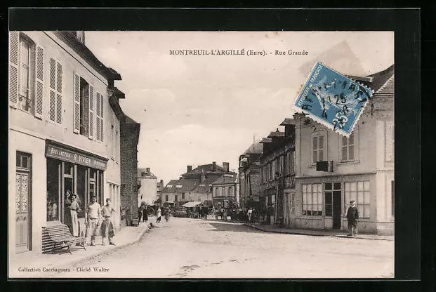 CPA Montreuil-L´Argillé, Rue Grande