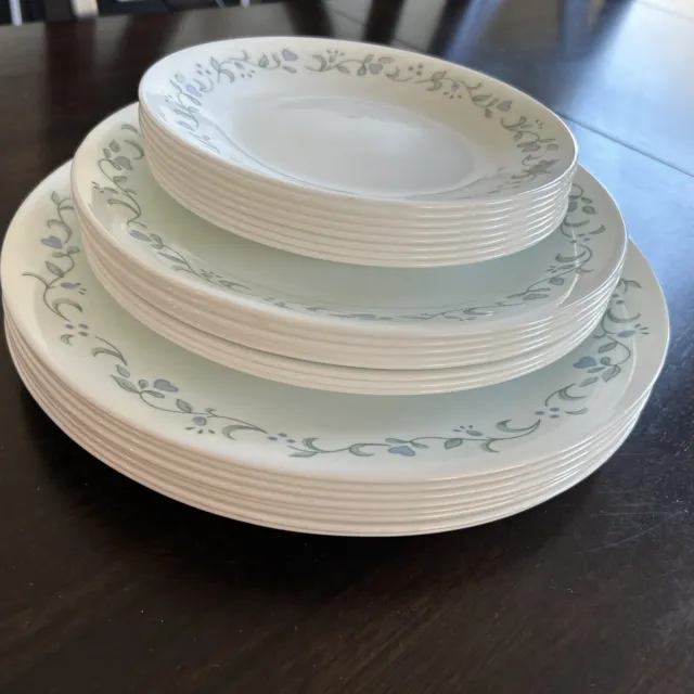 Set of 24 Corelle COUNTRY COTTAGE Dinner 10.25” Luncheon 8.5” Bread 6.75” Plates