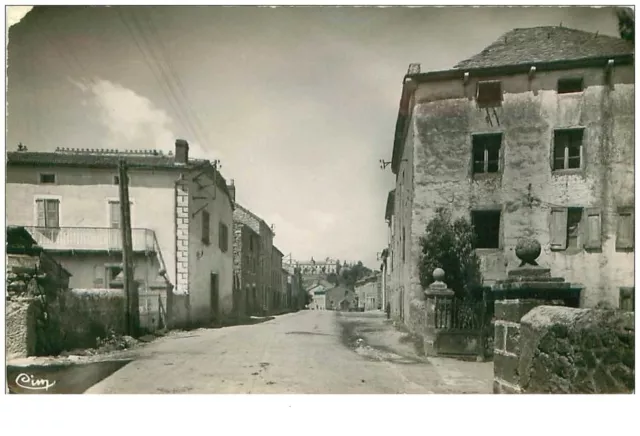 48.CHAMBON LE CHATEAU.n°27291.ENTREE DU VILLAGE PAR ROUTE DE LANGOGNE.CPSM.MA