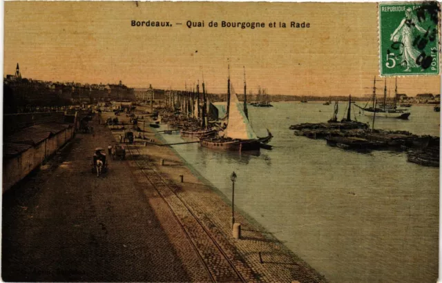 CPA Gironde BORDEAUX Quai de Bourgogne Rade (982567)