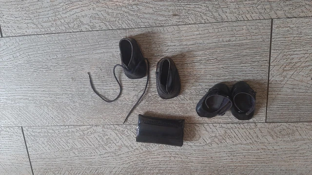 Lot De Chaussures Et Chaussettes Pour Poupées Anciennes - Vintage, Fabrication Française
