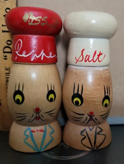 https://www.picclickimg.com/s8cAAOSwW8VkRvIn/Vintage-wooden-TWO-CHEF-CATS-KITTENS-salt-and.webp