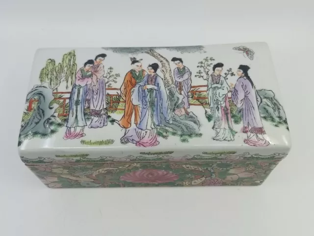 Antique Canton Famille Rose Porcelain Box - Signed - China - Late 19th Century