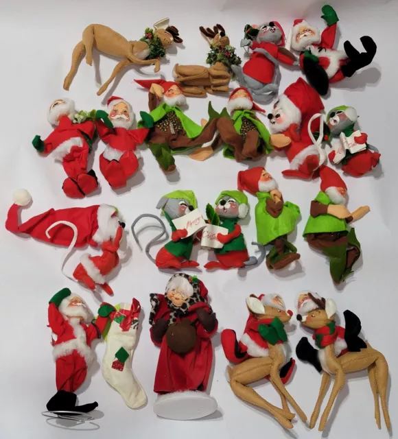 Vtg Annalee Mobilitee Christmas Santa Mrs. Claus Reindeer & Mice Lot 21 Dolls Vtg Annalee Mobilitee Christmas Santa Mrs. Claus Reindeer & Mice Lot 21 Dolls