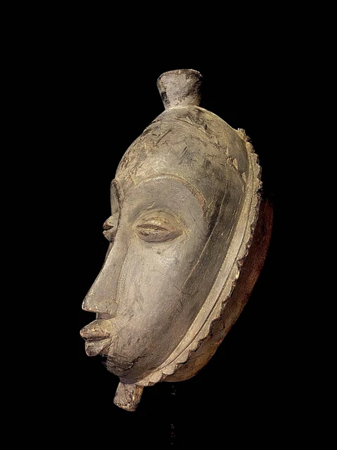 Guro African Tribal Face Mask Wood Hand Carved Vintage Wall Hanging-6279
