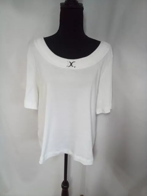 Karen Scott womans white top no size or tag 24 pit to pit 23 length