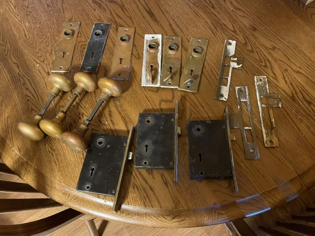 Russell And Erwin 3 Lock Sets With Turn Key