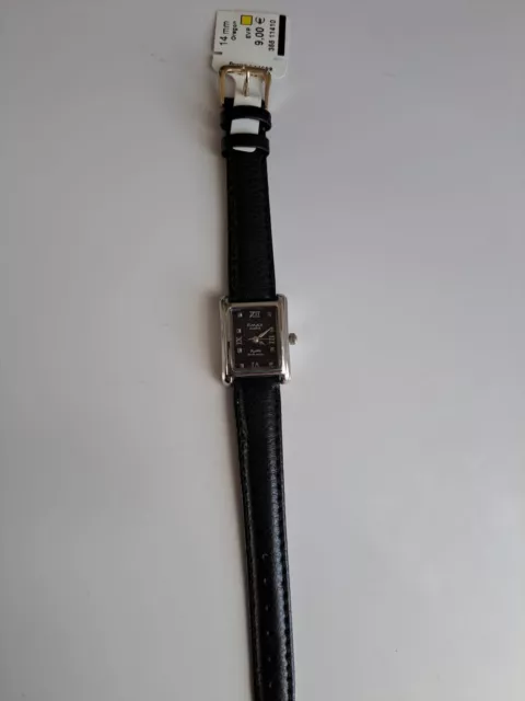 Damen Armbanduhr CMax sehr schön und modern