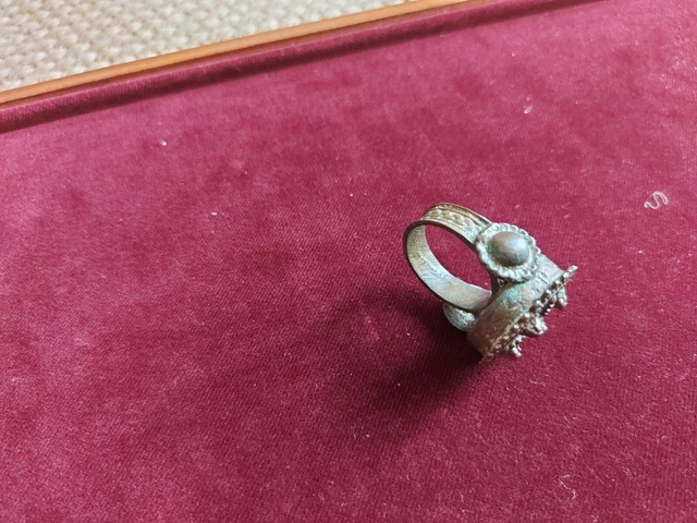 magnifique bague médiévale bronze 4