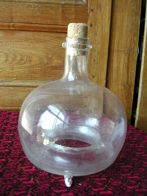 ANCIEN PIÈGE EN verre soufflé , Et Fil D'acier, Curieux, Etrange Voir