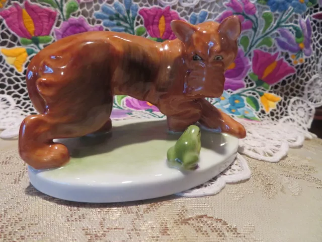 Frog on Leaf - Herend Animal Figurine
