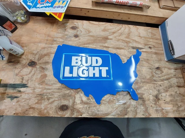 Bud Light Beer United States America Map Tin Tacker Metal Beer Bar Sign  *RARE*