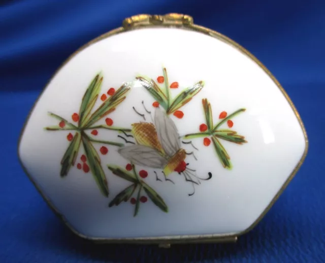 Beautiful Limoges Made For Bonwit Teller Insect & Flower Porcelain Pill Box