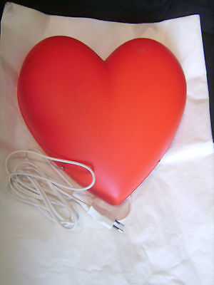 Applique murale IKEA en forme de coeur rouge avec interrupteur et cordon neuve