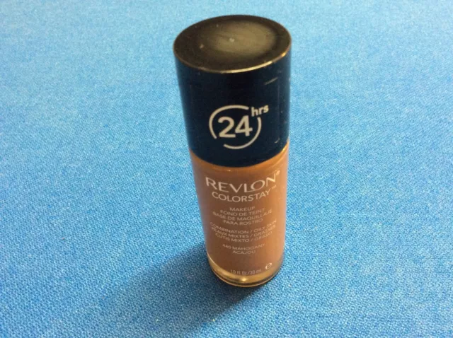 Revlon ColorStay 24 Stunden Make-up, Kombination/fettige Haut, in verschiedenen Farbtönen erhältlich
