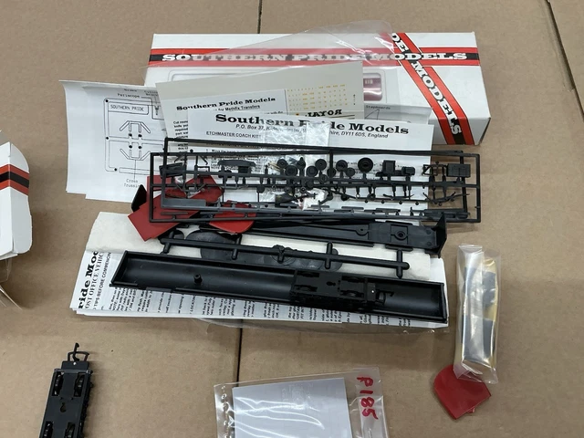 SOUTHERN PRIDE MODELS Oo Gauge Br Mk1 Stowage Van & Sorting Van Kits ...
