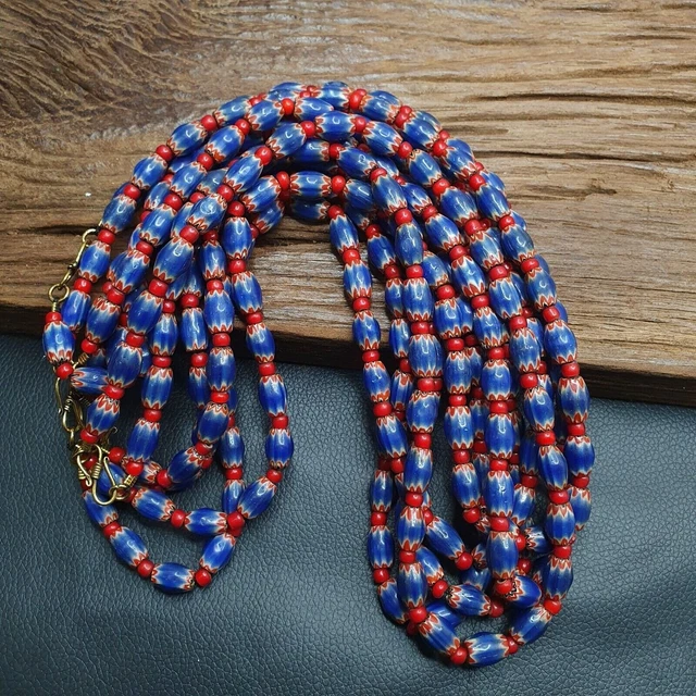 COLLIER ANCIEN PERLES Resine Dure Plastique - Rouge Bordeaux - Pas (No) Bakelite EUR 5,00 - FR