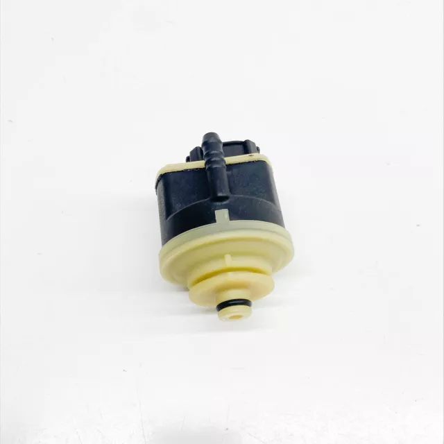 BMW 5 E60 Fuel Filter Heater 2.0 Diesel 13328572519 NEW GENUINE 3