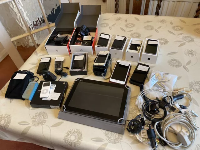 Job lot of Apple I phones, Nokia, Sony - for repair, spares