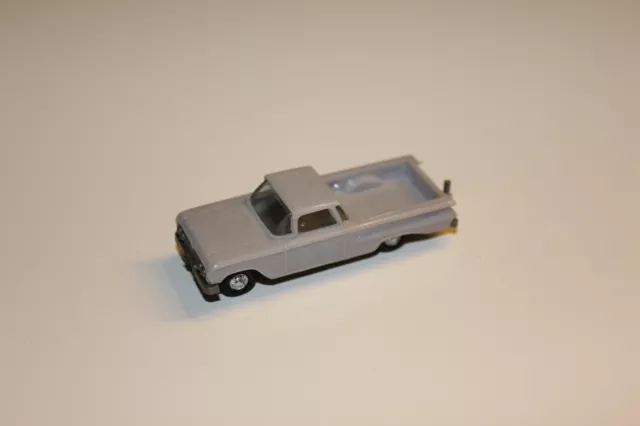 EKO 2045 Chevrolet El Camino mit AHK Pickup Made in Spain beige 1:87/H0