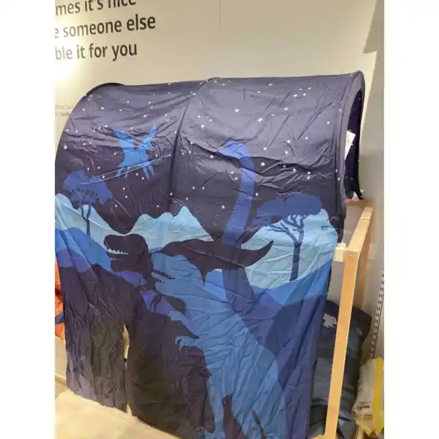 TOTALMENTE NUEVA Ikea Kura Niños Tienda Cama Azul Dinosaurio Tema Cubierta Sellada - Última Oportunidad